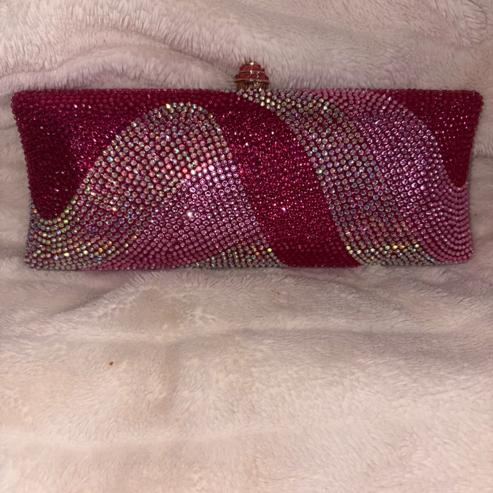 Elegant Pink Crystal Clutch